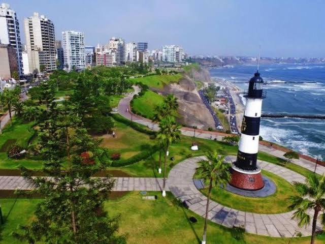 Miraflores Separada Con Privacidad Dentro De Departamento Compartido Habitación en casa particular *